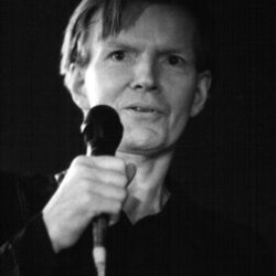 Jim Carroll at Y-Not II, Milwaukee, WI 5/7/1999 - Photo by Doug Krimmer