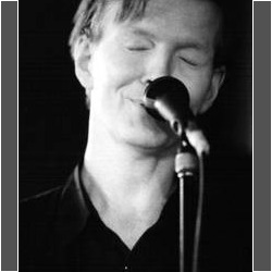 Jim Carroll at Y-Not II, Milwaukee, WI 5/7/1999 - Photo by Doug Krimmer
